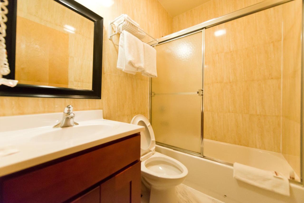 Super Lake Hotel New York Bagian luar foto